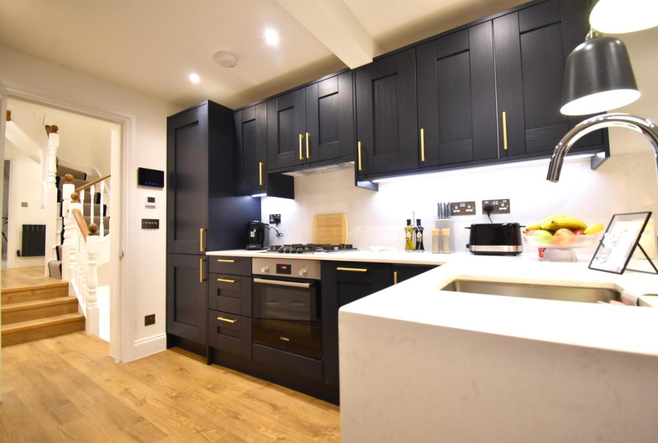 Stunning 3 Bed Apartment London Bagian luar foto